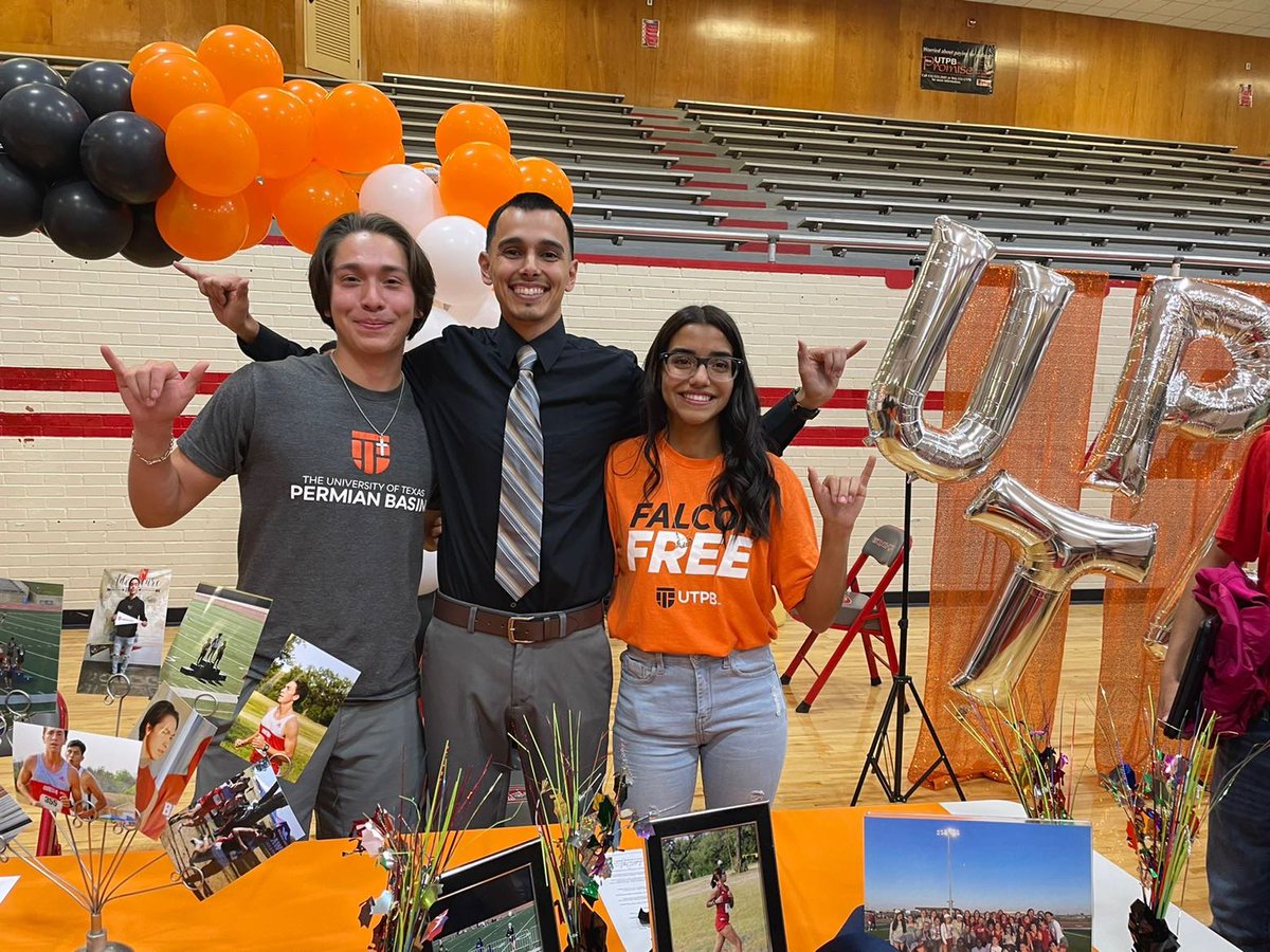 _xox_juliieee's tweet image. Happy to officially say I’m 110% committed to further my academic &amp;amp; athletic career to UTPB 🧡, I want to say thank you to all my coaches, teammates, friends, family, and the man up stairs for this wonderful opportunity. Onto the next level !!!🧡🦅 #FALCONUP