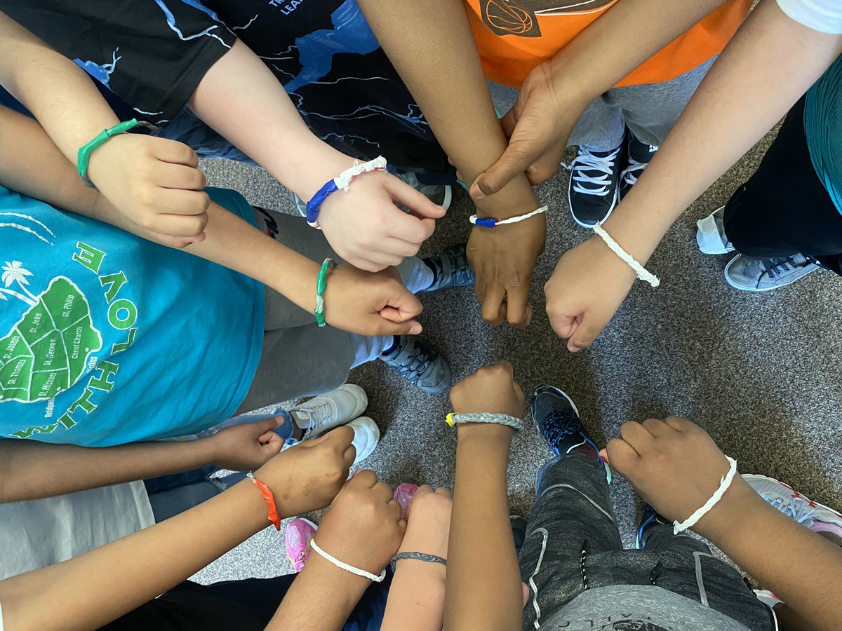 Ms_Palsetia's tweet photo. The #JrMID class @CDF_TDSB read “One Plastic Bag” and learned that Integrity means doing what’s right. Just like Isatou, they wanted to find a solution for all the plastic going into the garbage. They learned to braid and made some stylish bracelets! @tdsb @LC3_TDSB @CDFlibrary https://t.co/g83jpeD1jU