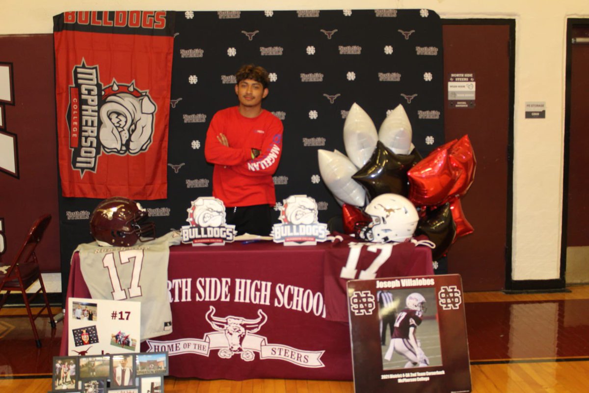 Joseph53449306's tweet photo. @MACBulldogsFB @SteerFootball15 on to the next chapter 💪🏽 https://t.co/IhoPGLULXg