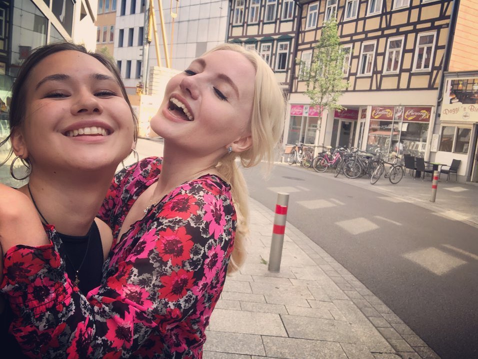 ChloeSimpson235's tweet photo. till the end. Friends forever❤️❤️
#MyTravelBuddy 
#BestfriendGoals https://t.co/W8wS2XczLf