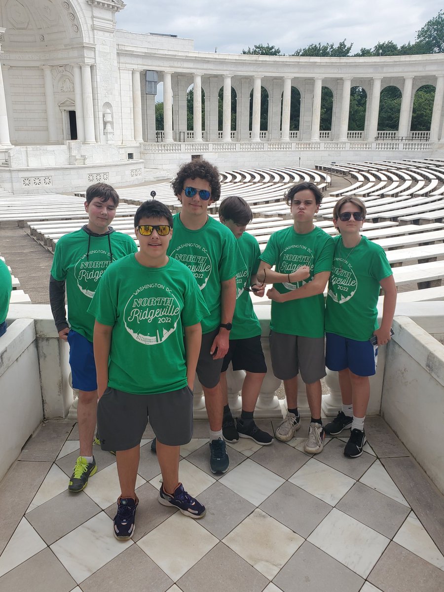 MrsNaroNR's tweet photo. @NRMSDC Bus #5 at Arlington National Cemetary https://t.co/avhEeXoyaC