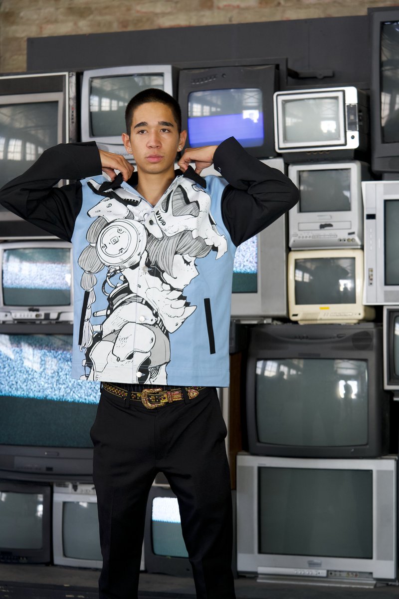 VividLimited tweet media