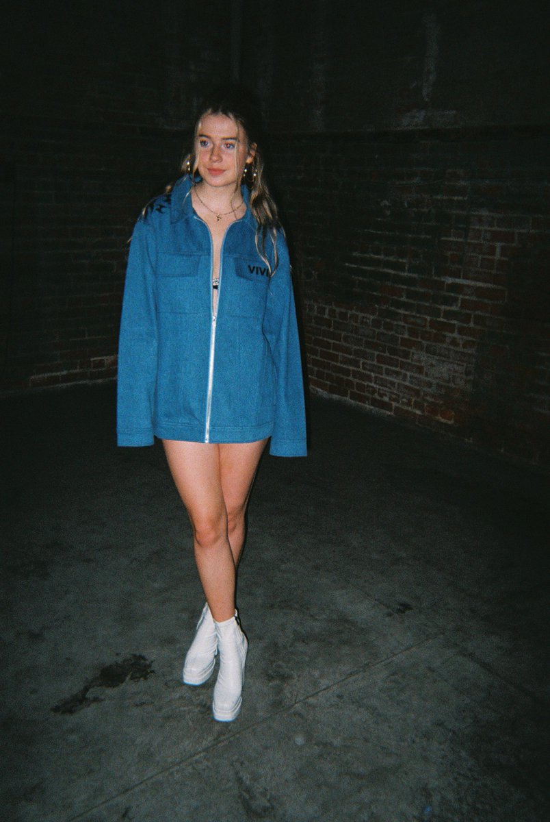 VividLimited tweet media