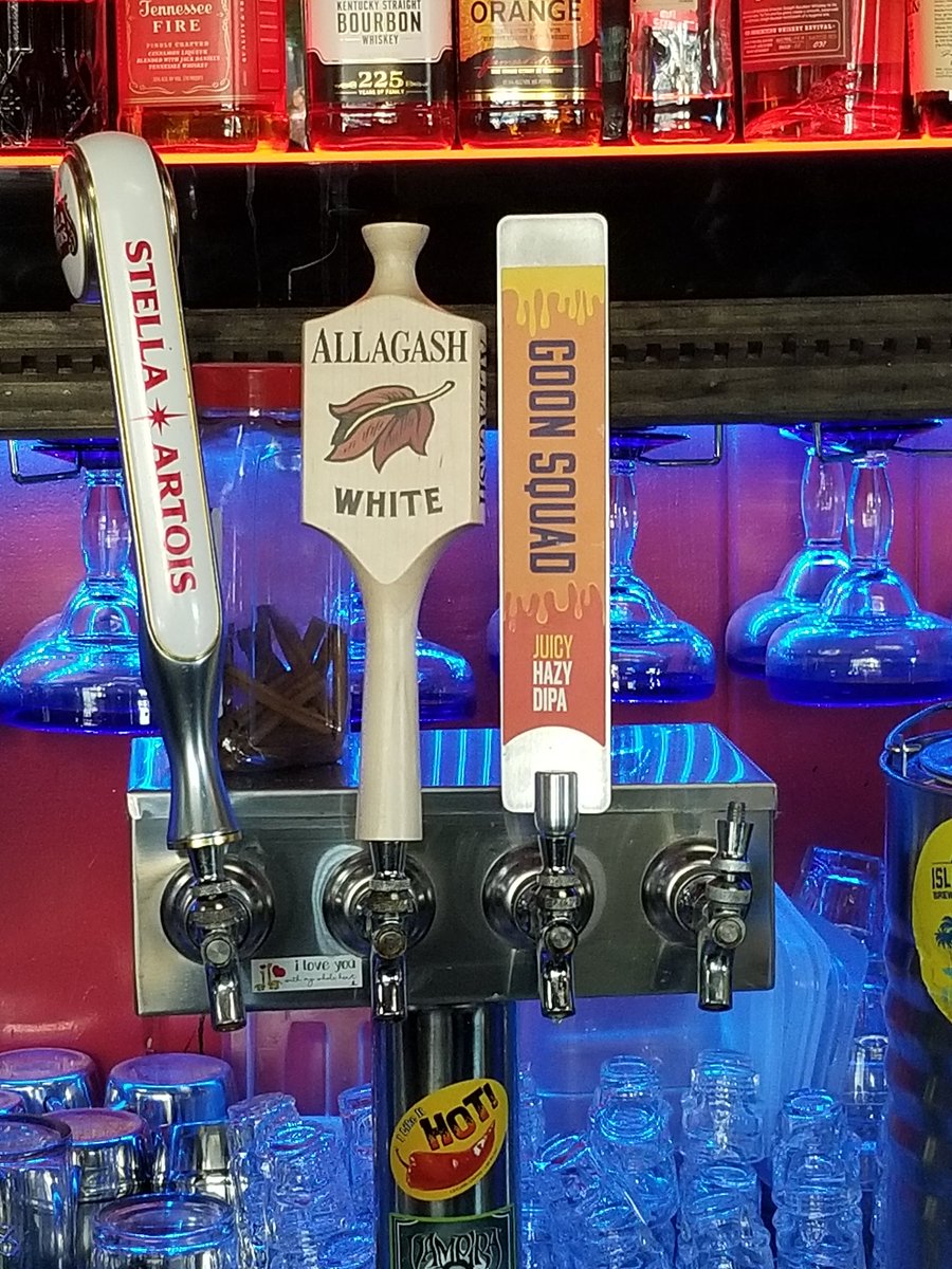 McLeanMannix's tweet photo. @PatandAaronShow I'm a local musician and the place I'm playing at tonight in Safety Harbor called The Screaming  Jalapeno has the Goon Squad beer. Pretty damn good. Thought I'd share. https://t.co/gaNLCDew2H