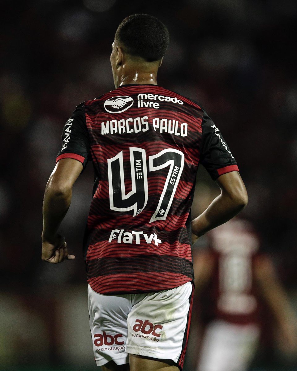 marcos_paulo003's tweet photo. Vivendo um sonho! ❤️🖤🙇🏻‍♂️.  Grato a Deus por tudo! https://t.co/Tai6auPzML