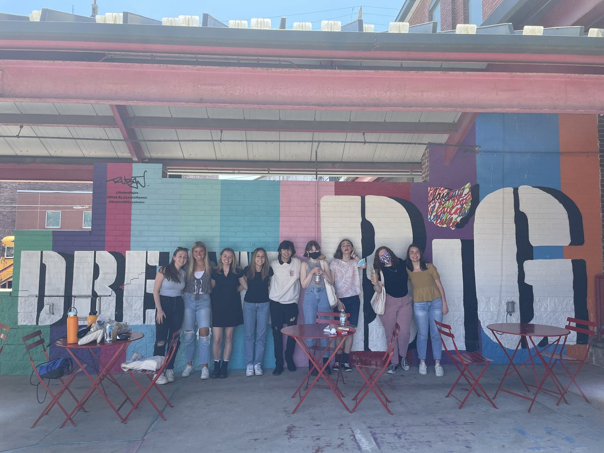 sewm14's tweet photo. Enjoyed a beautiful day celebrating art, food, culture, laughter &amp; joy of being together w/AP Euro ‘21 &amp; ‘22 group. These young adults have the world at their feet &amp; I cannot wait for their adventures to begin. Truly an honor to be a part of their journey. @GLHSLions #apeuro https://t.co/82pScvR5bq