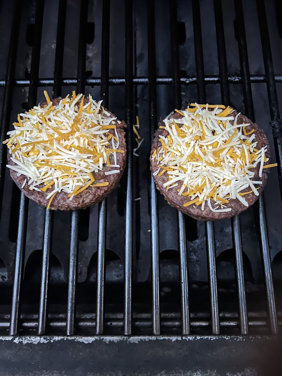 mteeter's tweet photo. @So_Delicious your “cheese” shreds don’t melt. There is no way the pictures on your packaging are the product inside it. After 15 mins on grill and then hit with a blow torch they burned, not melted. https://t.co/bbmmkueM7r