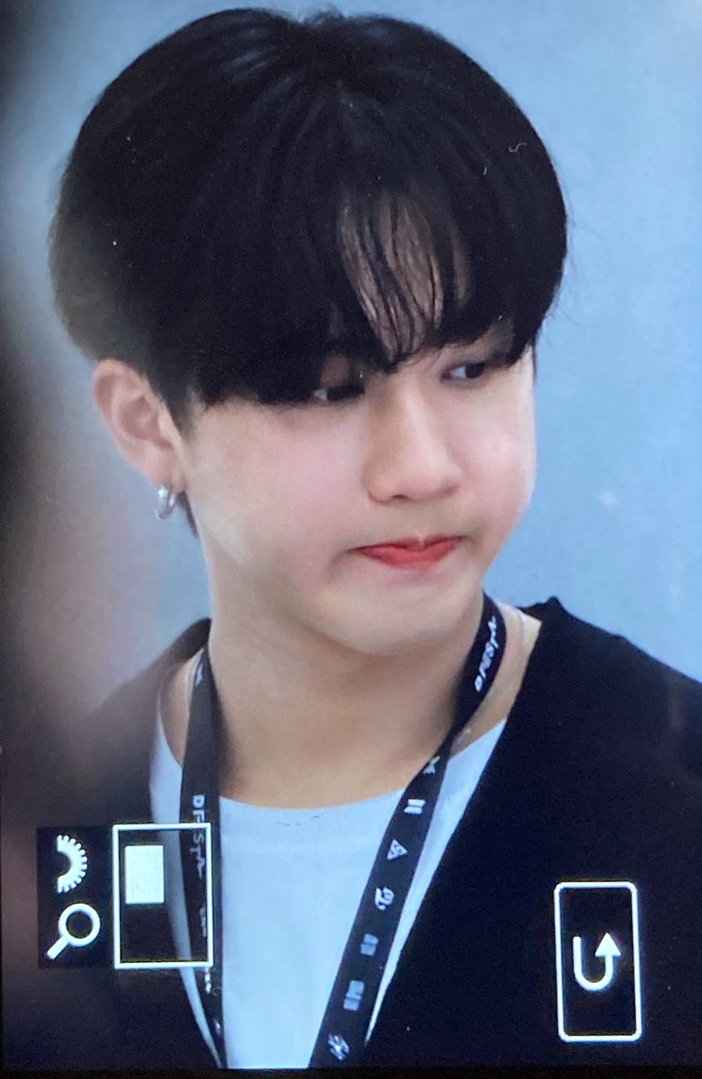 CHANGBIN__FAN's tweet photo. 섬유유연제 냄새 팡팡 날 것 같은 오늘 창빈이 🫠💞 https://t.co/VlMGRIykkM