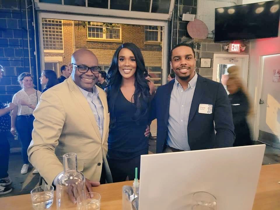 AmeshiaCross's tweet photo. Celebrating @DSPolitical's 10 yr anniversary w/ the homies. It's always like a family reunion when @RJE518 and @KevinPWalling are around. https://t.co/C6XtOUMryZ