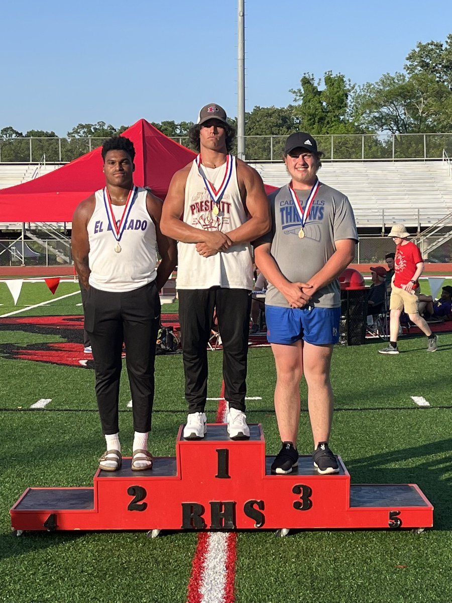 Kris Borosvskis tweet media