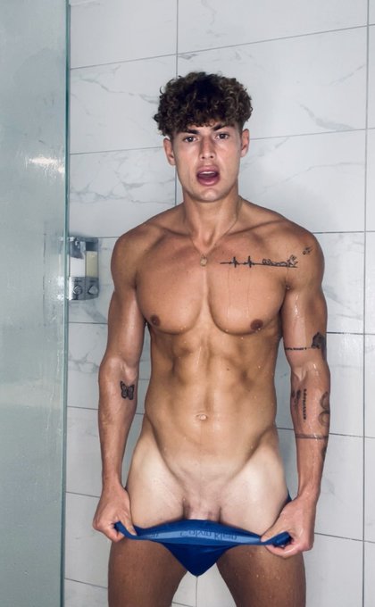 New video coming tomorrow! 🔥 Showing something I&rsquo;ve never shared online before&hellip; fans only ❤️ #debute<a href="/tag/friday"class="tags"><span>#friday</span></a><a href="/tag/debute"class="tags"><span>#debute</span></a>