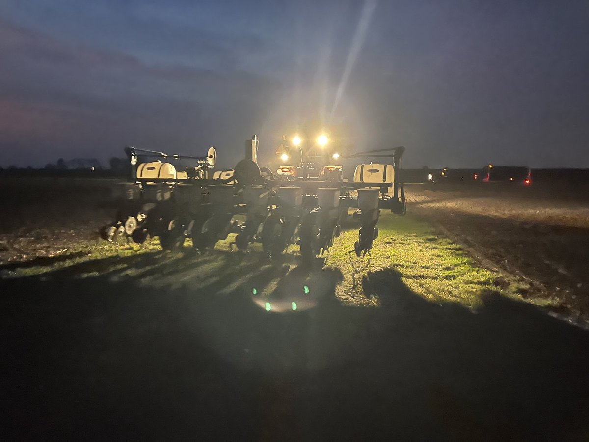 It was a very frustrating day trying to get beans in at the Innovation Farm with minor issues but have about 85% of the trials done. Will finish up with <a href="/mitch_holmes_/">Mitch Holmes</a> in the AM and then down to get a trial done with <a href="/TheBlackPearlSS/">Brady Black</a> at Cowden. <a href="/United_Prairie/">United Prairie, LLC</a>