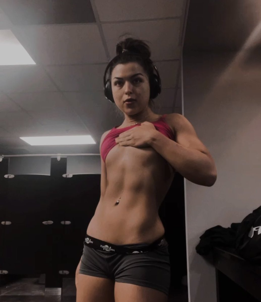 4.5 weeks. We keep working.⛏ 
#veganmuscle #nomeatnoproblem #veganbodybuilding