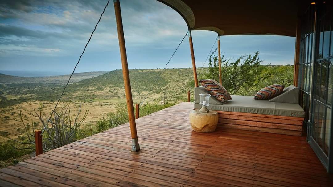 starlucktrv's tweet photo. A sneak peek at Loisaba Lodo Springs🤗 The lodge offers an ultra-private experience with eight individual, spacious tented rooms with spectacular views that reach across the magical landscape of northern Kenya stretching out to Mount Kenya. https://t.co/G3JZTckej7