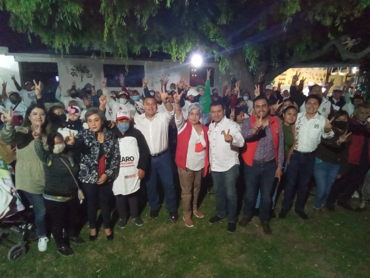 jaimegalindo33's tweet photo. Seguimos trabajando desde el municipio de Zempoala en compañía de nuestro Líder Nacional del #MT @Erubiel_Alonso_ por que estamos seguros que nuestra amiga @caroviggiano es una mujer de compromiso y resultados, seguros estamos que será una gran gobernadora. https://t.co/EpwPkdiawL