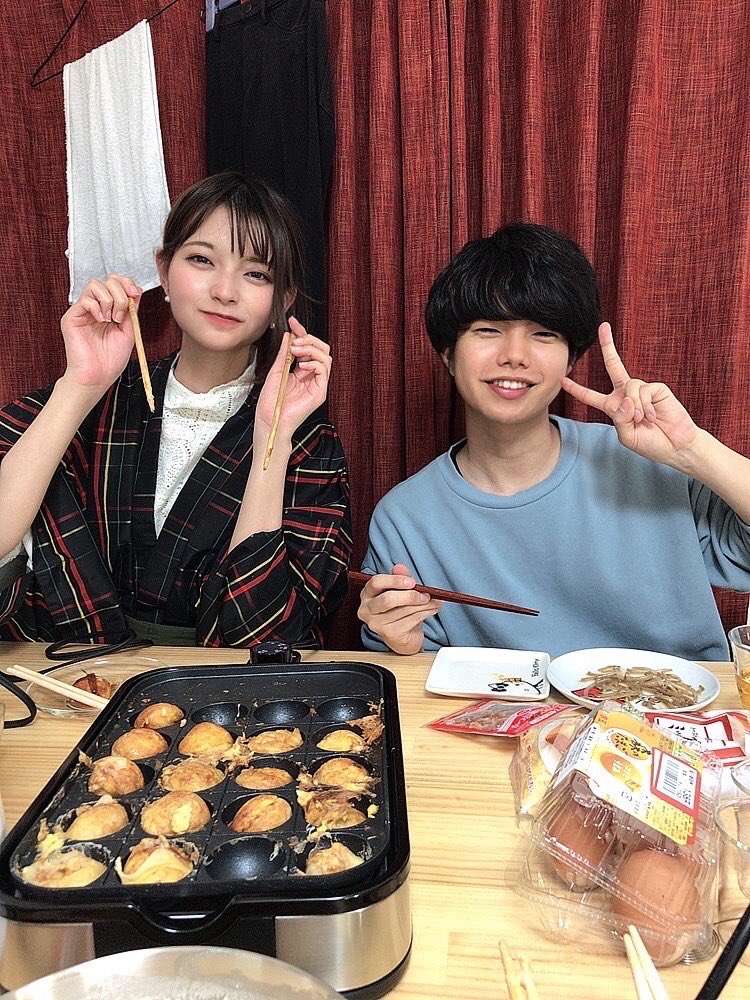 NONU39111's tweet photo. CANDY撮影会スタッフのたけちゃんと、私の友達のまりなちゃんが、いつのまにか偶然仲良くなってたので、三人でタコパしてきた🐙 https://t.co/VWfrlG9S2b
