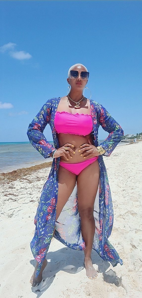 librapixie4eva's tweet photo. #Mexico #blackbarbie https://t.co/p8Xzc4W3Uu