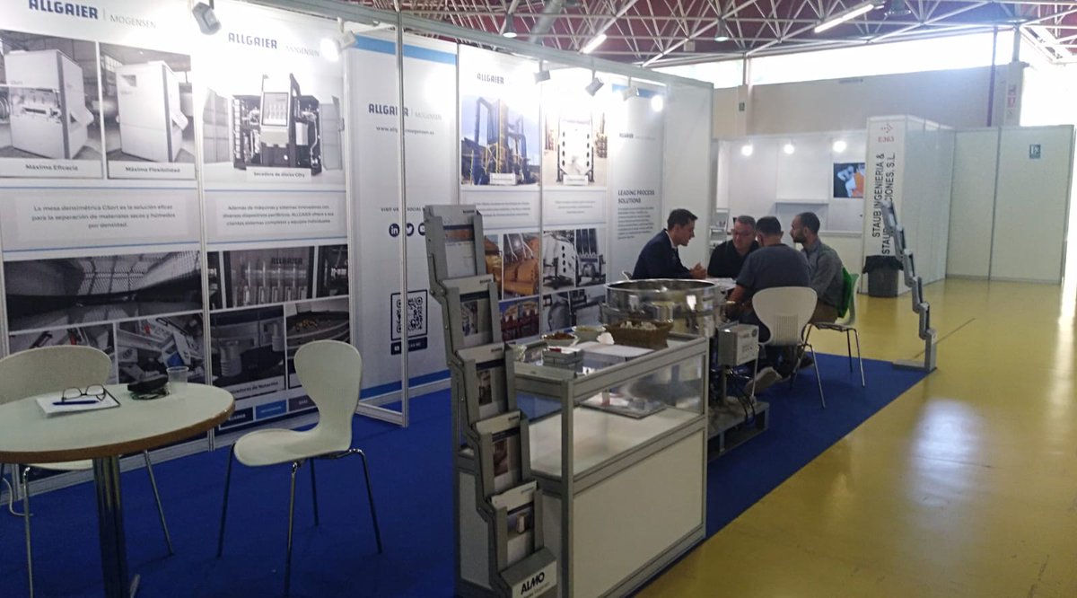 MogensenSpain's tweet photo. Momentos #EXPOSOLIDOS2022.

Hoy es el tercer y último día de @EXPOSOLIDOS. Visítanos en nuestro stand E370 en Fira de Cornellà. ¡Te esperamos!

#exposolidos #expofluidos #feria #industrial #procesos #materiasprimas #eventos #barcelona https://t.co/00uXZeHh8W