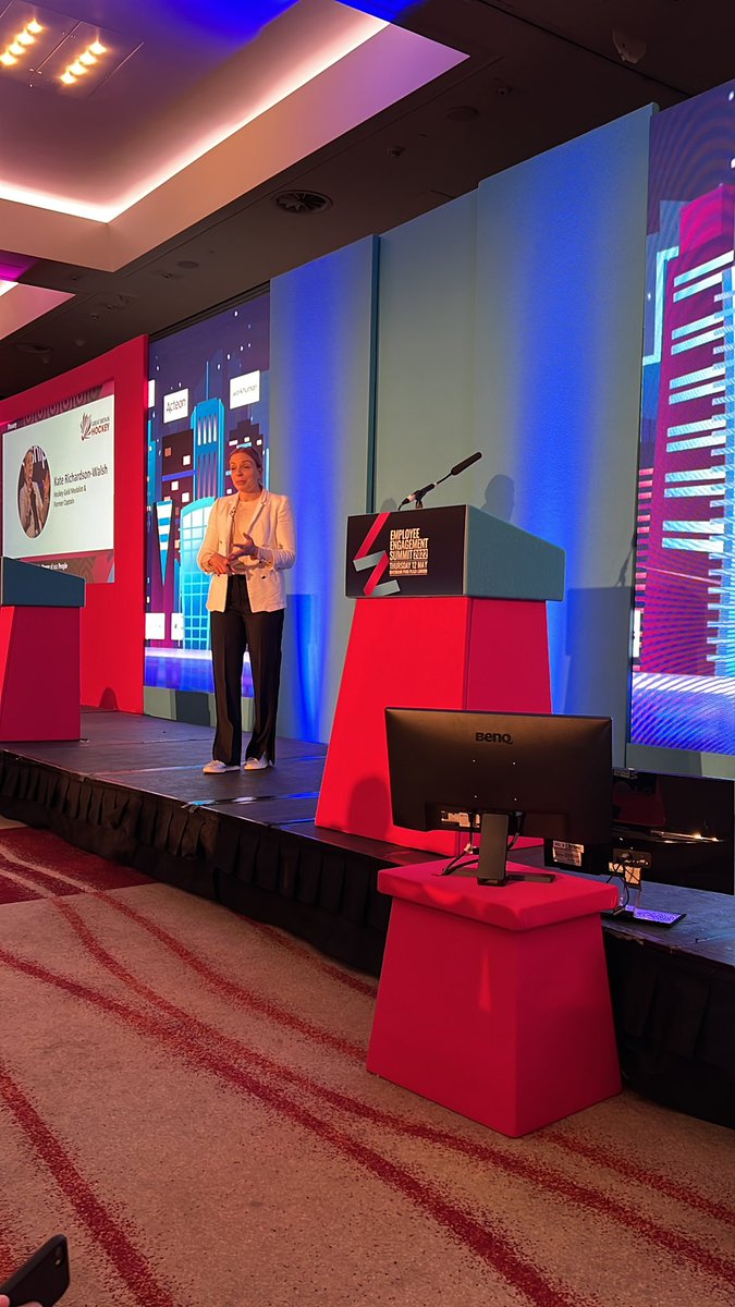 @katewalsh11 inspiring start to the <a href="/EngageEmployee/">Engage Employee</a> Employee Engagement Summit <a href="/melissacurran_/">Melissa Curran</a> #engagesummit #EmployeeEngagement #Productivity #missionvisionvalues #FutureOfWork