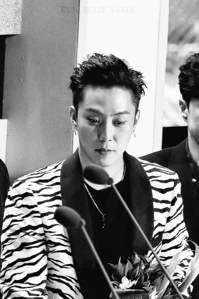 지원한지 2400~일
•
#은지원 #EUNJIWON #殷志源