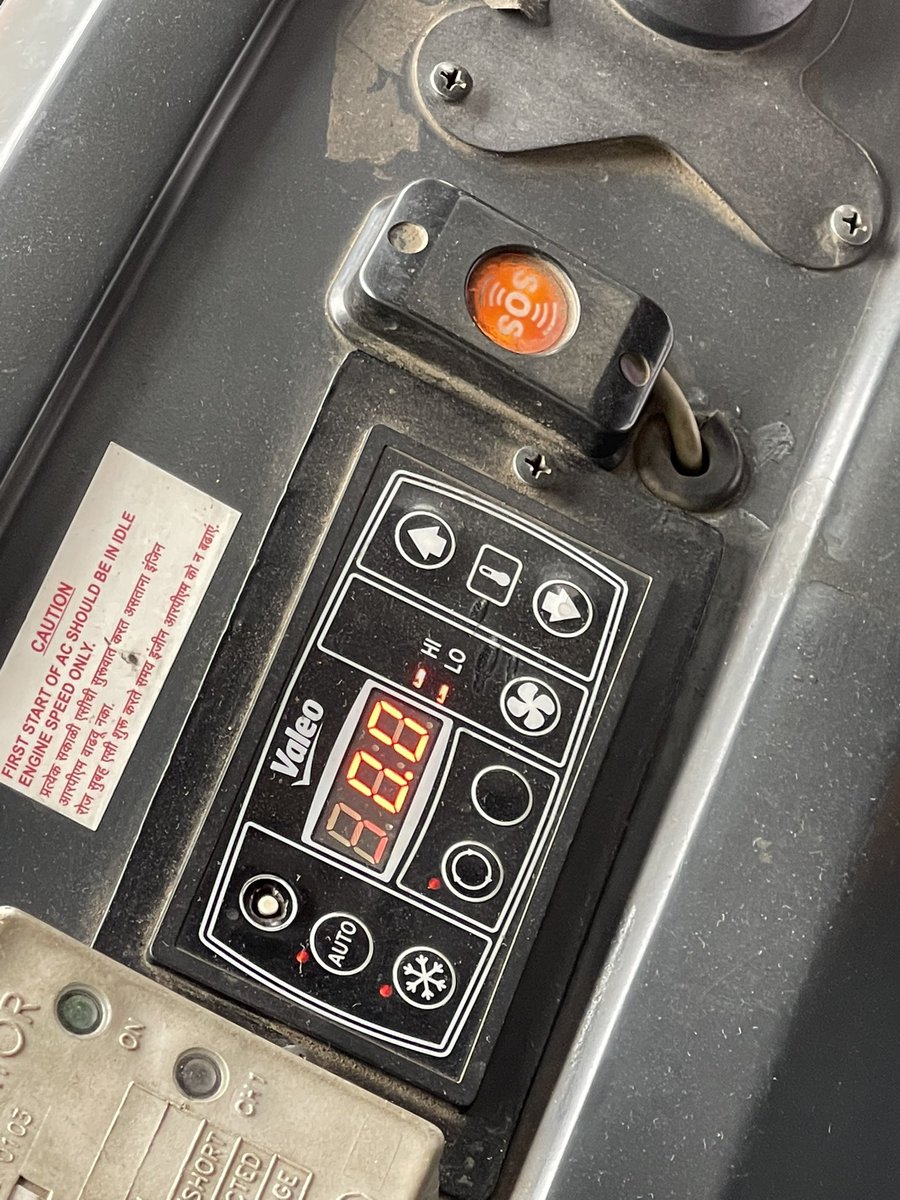 vshal022's tweet photo. @myBESTElectric the AC temperature in the bus is 30 degree it should around 20-24 degree the bus number is A-102 its from grant road station. @myBESTBus https://t.co/FkobjWrgho