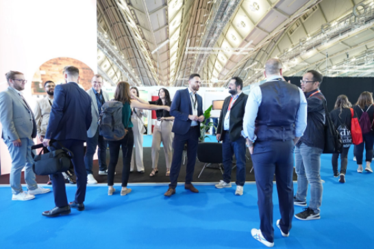 CAIFrankfurt's tweet photo. Welcome back to Cloud Expo Europe Frankfurt, the doors are now open for day 2!
#ceef22 #CloserStill #meetbackbetter #exhibition #tradeshow #sessions #cloud #germany #messe #frankfurt #conference #europe #exhibitors #showguide https://t.co/zEkvon9k68