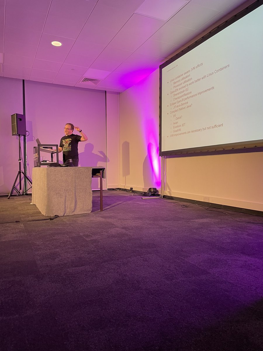 olimpiupop's tweet image. #Nativejava as part of @nmcl's @DevoxxUK presentation about Java's future