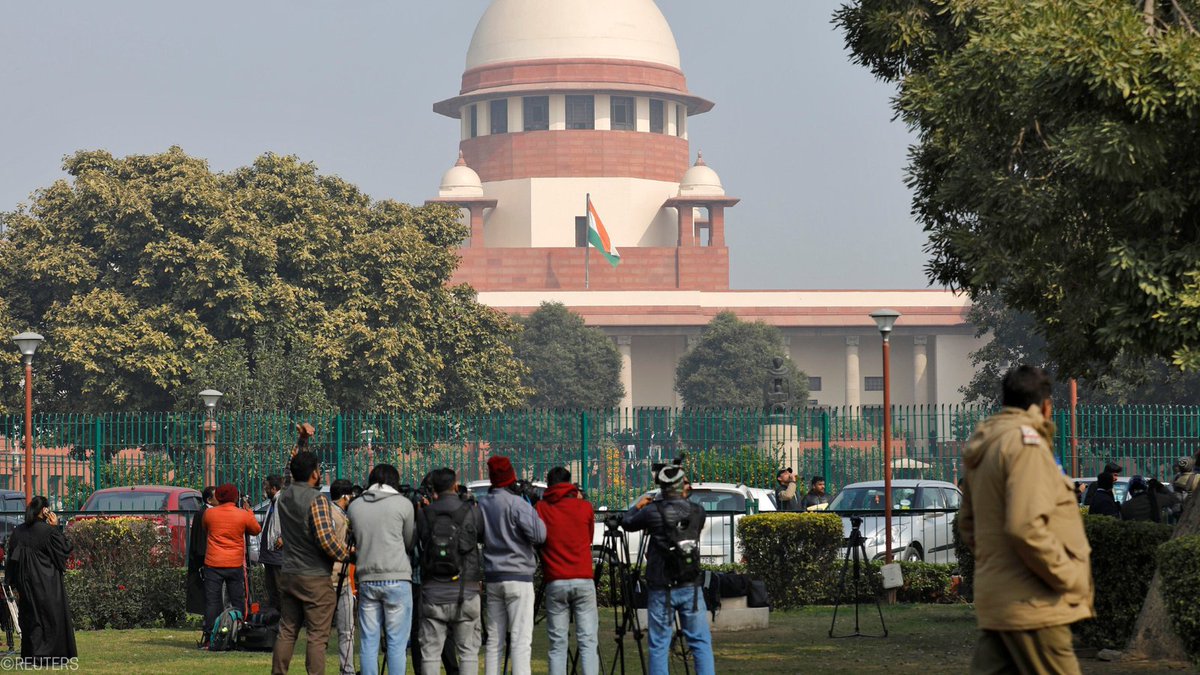 UNHumanRights's tweet photo. We welcome the #Indian Supreme Court’s order to reconsider the #SeditionLaw, which has been used arbitrarily &amp; widely against peaceful critics. All those currently detained under the law should be considered for immediate release. https://t.co/fYxMR7yCAO