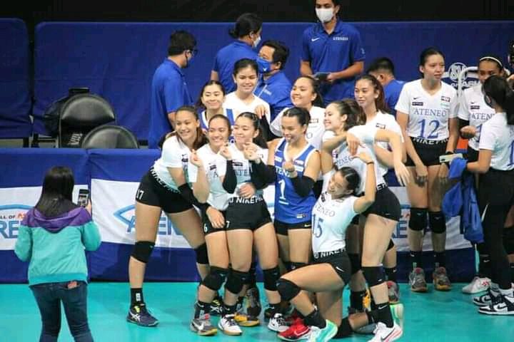 leikajoyc's tweet photo. Ateneo Blue Eagles finally got their first win this season with a sweep 25-16, 25-14, 25-14 against FEU Lady Tamaraws!  They defeated FEU in three straight Sets. 💪💙 ✨
POG: Jaja Maraguinot (12 excellent sets)

#UAAPWomensVolleyball 
#UAAPVolleyball https://t.co/L4R26wXxUS