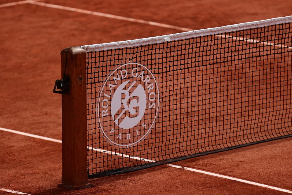 by_crv's tweet photo. En ce jour, se déroule un des plus grand tournoi de France de tennis – ROLAND GARROS.

#CRV #tennis #tournoi #RolandGarros #france https://t.co/UwDrJ7q4dW