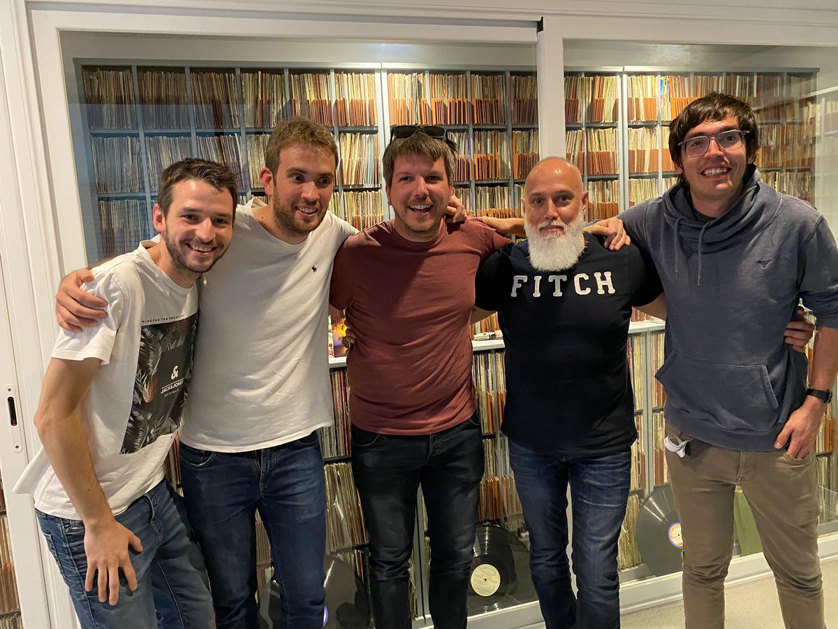 #ARAMATEIX parlem amb <a href="/La_terrasseta/">Terrasseta Preixens</a> del concert que faran aquest dissabte i de molt més! 

alacarta.radiotarrega.cat/programs/progr…