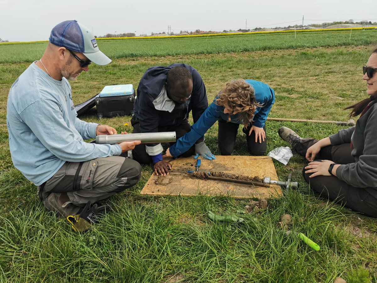 naperdiv's tweet photo. We are very happy to announce that the spring2022 field campaign was a big success! 
Thanks to all the partners helping on site!!
And now let's get back to the lab and microscope to see which micro-and macroorganisms can be found in Kernza https://t.co/LZgQQyfFea