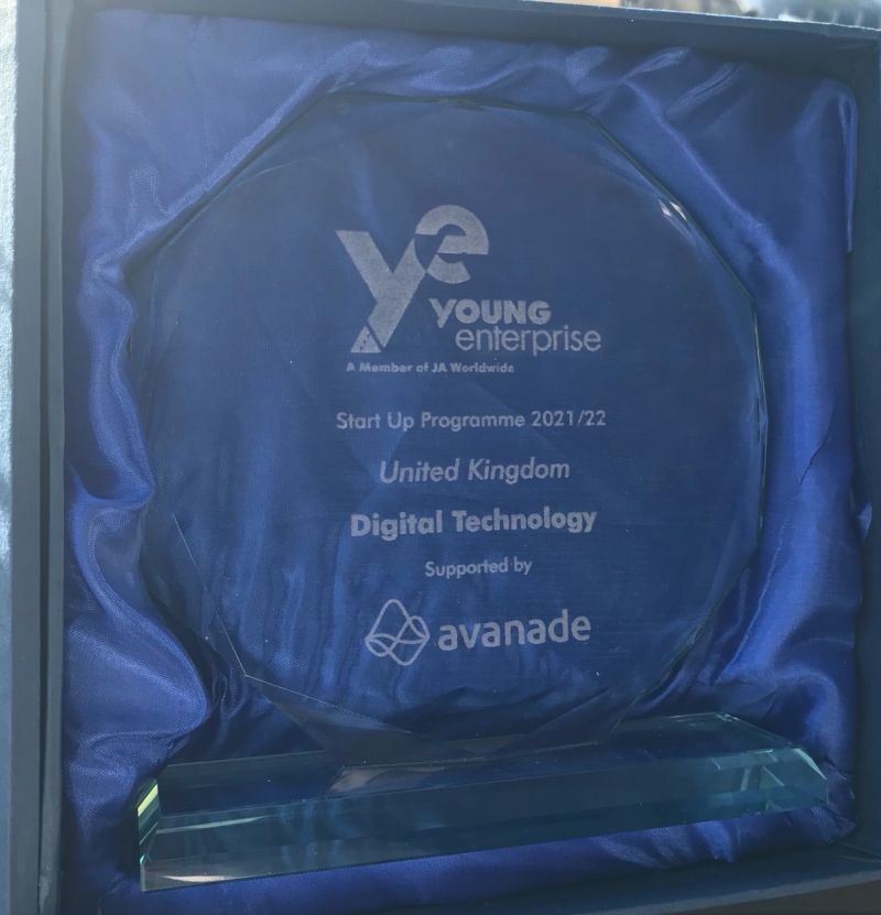 UA92MCR's tweet photo. We are so incredibly proud of our business students Troy and Jasnam who have won the Digital Innovation Award at the #YEStartUp UK Final.

We know how much hard work has been put into this. Well done to all who were involved in making this happen 👏🤩 https://t.co/PKEF7WwZp9