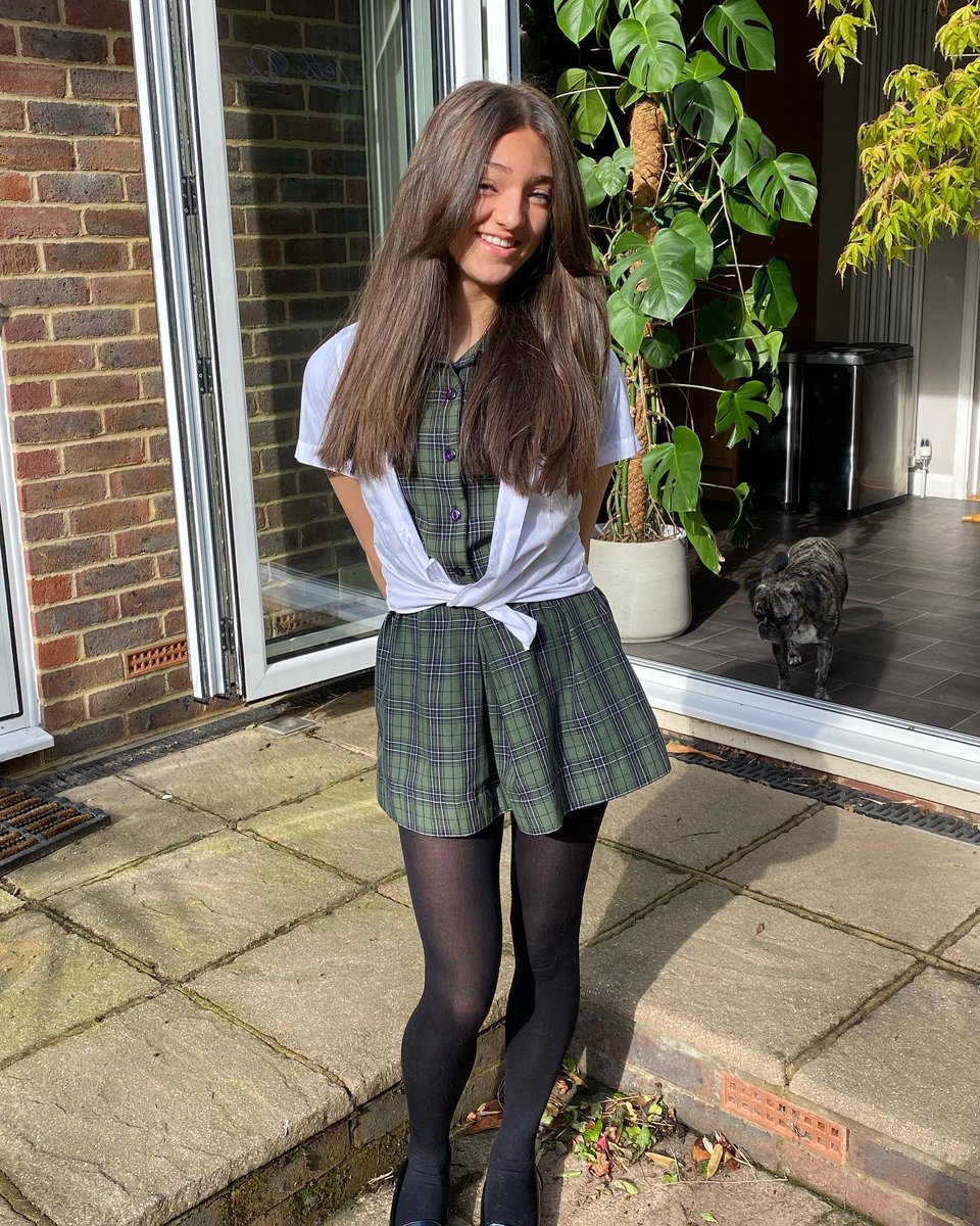JReft's tweet photo. Happy graduation day! So proud of this girl 💪🏻🥰 https://t.co/kbL0rnBd4B