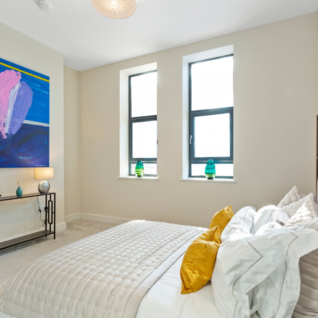 A look into our stunning show flat at St Bartholomew's Place, Rochester 👀

#mcrhomes #stbartholomews #rochester #goals #apartmentgoals #dreamhome #showhome #newhome #firsttimebuyer #propertydesign