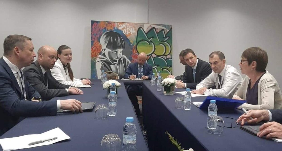 KyryloShevchen1's tweet photo. The official Ukrainian delegation met with @EBRD President @OdileRenaud in Marrakech as part of the EBRD 2022 Annual Meeting and Business Forum. I was glad to participate in this important dialogue. https://t.co/N6ICKyHLwW