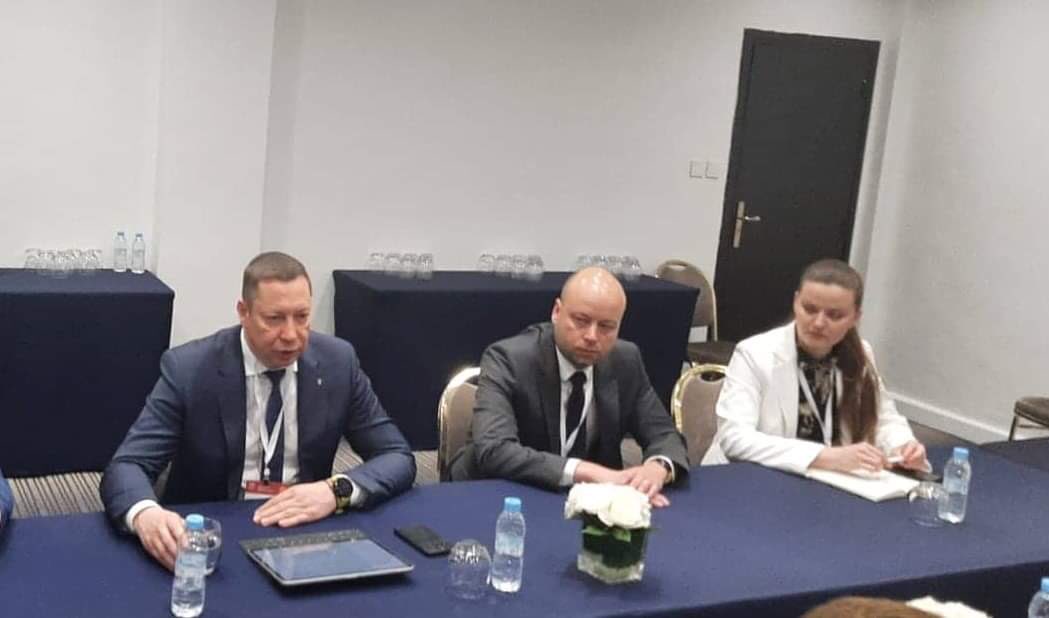 KyryloShevchen1's tweet photo. The official Ukrainian delegation met with @EBRD President @OdileRenaud in Marrakech as part of the EBRD 2022 Annual Meeting and Business Forum. I was glad to participate in this important dialogue. https://t.co/N6ICKyHLwW