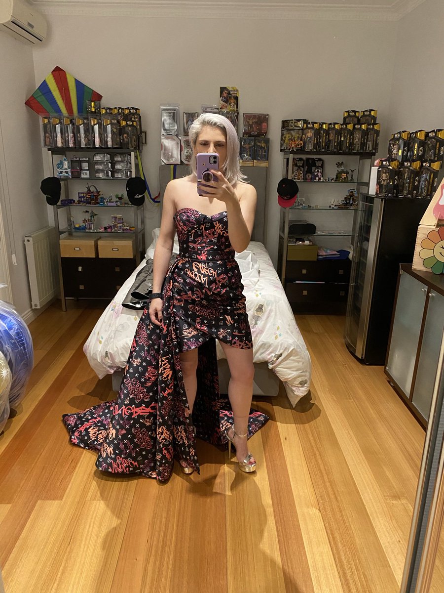 SimonaPVS's tweet photo. I’ve know this man for 20+ years (?give or take)….&amp; he still manages to make me feel like the sexiest woman alive with his incredible tailor made designs.
Thankyou #jasongrech ❤️
#australiandesigners #mykindofnormal https://t.co/ttUk8hgtiY