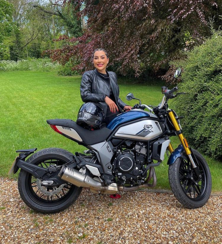 cfmotouk's tweet photo. We've had Instagram sensation @_rubyrides_ enjoying the CFMOTO 700CLX for a few weeks now and she's been VERY impressed! Watch out for more content...
#motorcycles #700CLX #rubyrides #motorcycle #cfmoto https://t.co/UxOM1VtSIA
