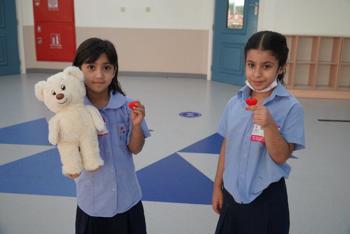 AIS_GradePrep's tweet photo. Our #AISGradePrep students had a wonderful time with Build-A-Bear Workshop Gulf! They all got a furry friend to take home with them. #AISCommunity https://t.co/QrFEsy1NPS