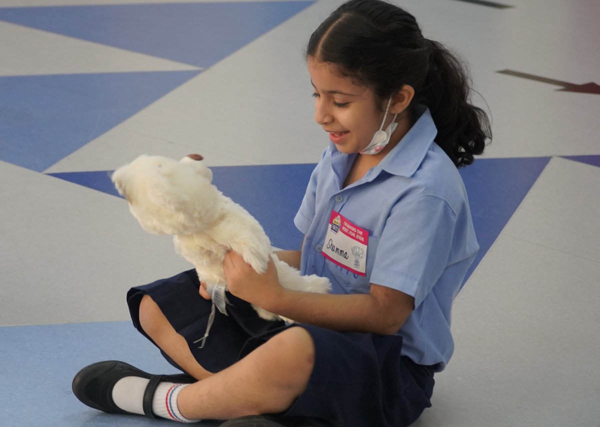 AIS_GradePrep's tweet photo. Our #AISGradePrep students had a wonderful time with Build-A-Bear Workshop Gulf! They all got a furry friend to take home with them. #AISCommunity https://t.co/QrFEsy1NPS