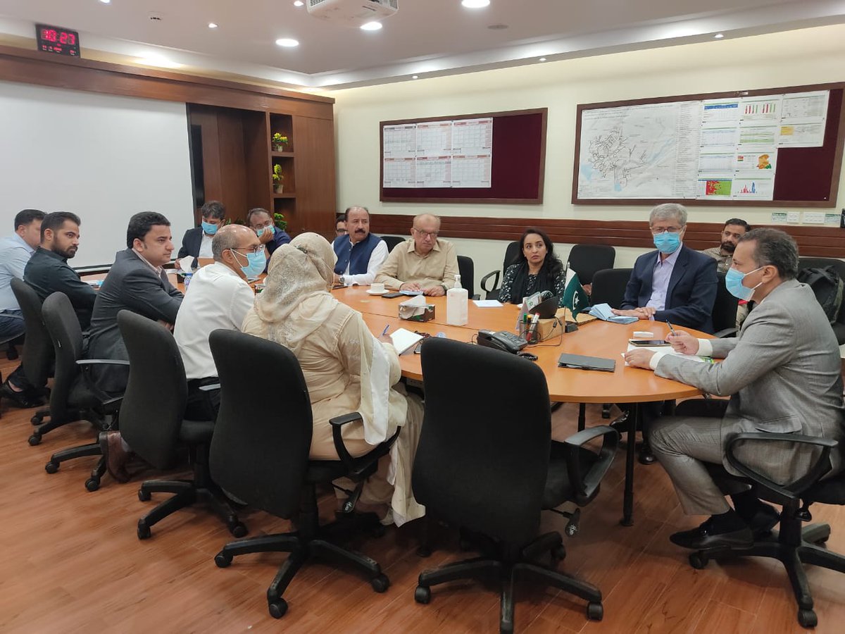SindhHealthDpt's tweet photo. Secretary Health, Sindh, Zulfiqar Shah chaired a meeting that was held the EOC Karachi to review the steps that need to be taken in order to get ahead of the effects of the new Omicron sub-variant, called BA.2.12.1. Booster shots of the covid vaccine are recommended #SindhHealth https://t.co/YKm9tXYM7K
