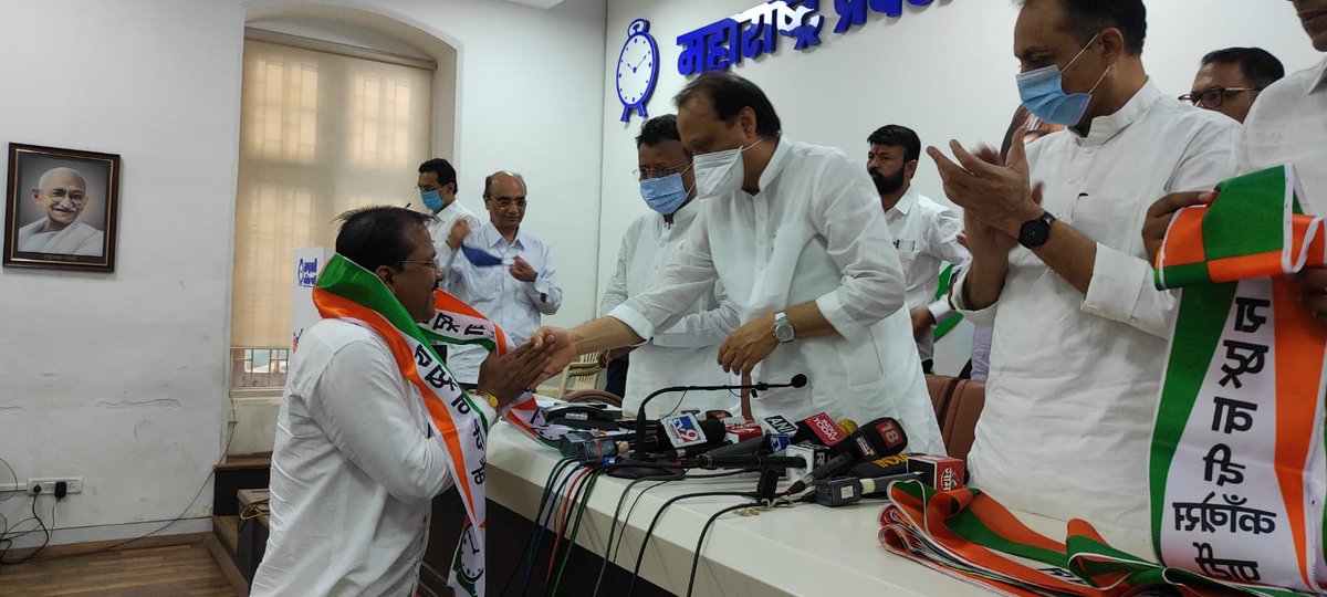 राज्याचे उपमुख्यमंत्री ना. <a href="/AjitPawarSpeaks/">Ajit Pawar</a> यांच्या प्रमुख उपस्थितीत तसेच बुलडाणा जिल्ह्याचे पालकमंत्री ना.  <a href="/DrShingnespeaks/">Dr.Rajendra Shingne</a>  यांच्या पुढाकाराने जिल्ह्यातील विविध पक्षांमधील अनेक मान्यवरांनी राष्ट्रवादी काँग्रेस पक्षात आज प्रवेश केला. 
#NCP #पक्षप्रवेश