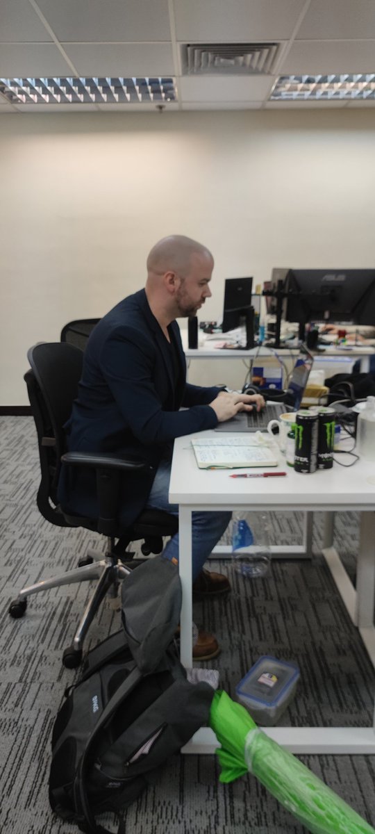 snapexofficial's tweet photo. "Been there, done that" 

The market is down, but this is nothing new. 

Our CEO lost his hair during the last #Cryptocrash 

Now we're taking positions 

#VeteransOfTheGame https://t.co/Mp9LKyGNyt
