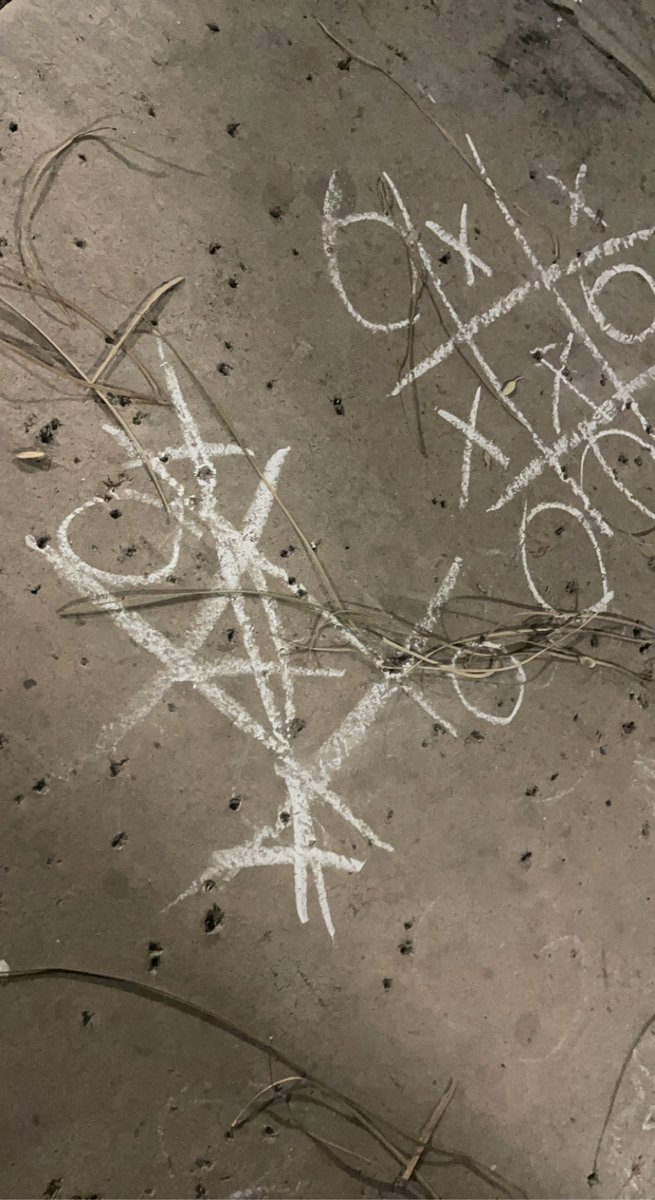 CLAUSYYY369's tweet photo. @JoelKatz tic tac toe three in a row https://t.co/CfLrbYbBR4