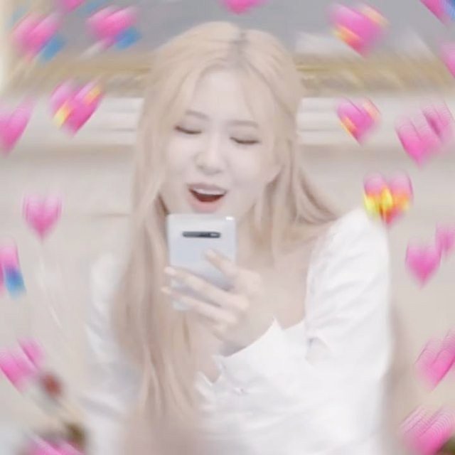 Mahdia20031's tweet photo. @iambangchannie Ohhh je foooond tellement il est cuute😭😭💖 https://t.co/Hl3B6Q8mCM