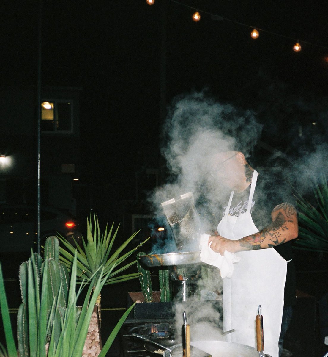 beericio's tweet photo. “Estrano, condensing subcultures into street pasta”

https://t.co/ZGwujXh5tI https://t.co/hm6YgR5Ztt