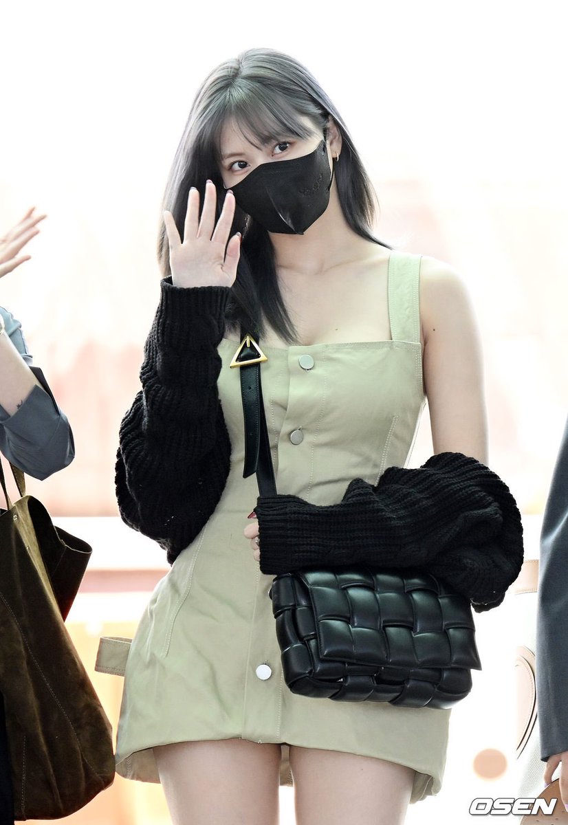 Twiceの空港ファッションが可愛い スタイル抜群の私服に注目 ぎゅっとblog