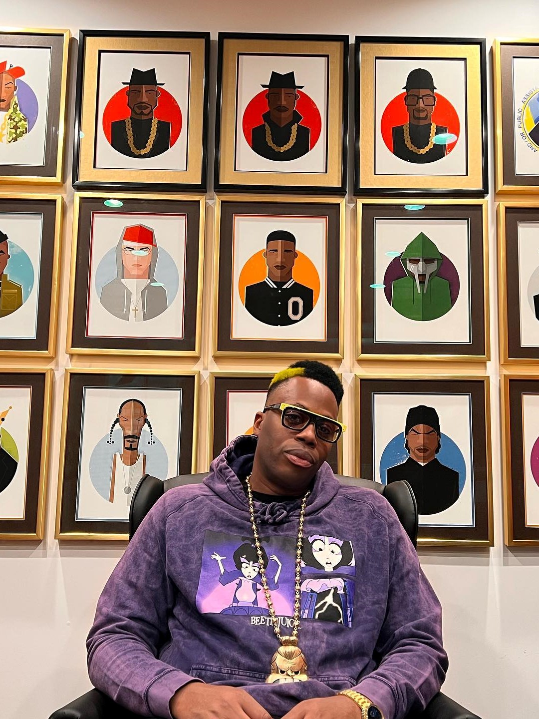 Happy Birthday to Canadian rapper, record producer, DJ, and record executive, Kardinal Offishall 
(May 11, 1976). 