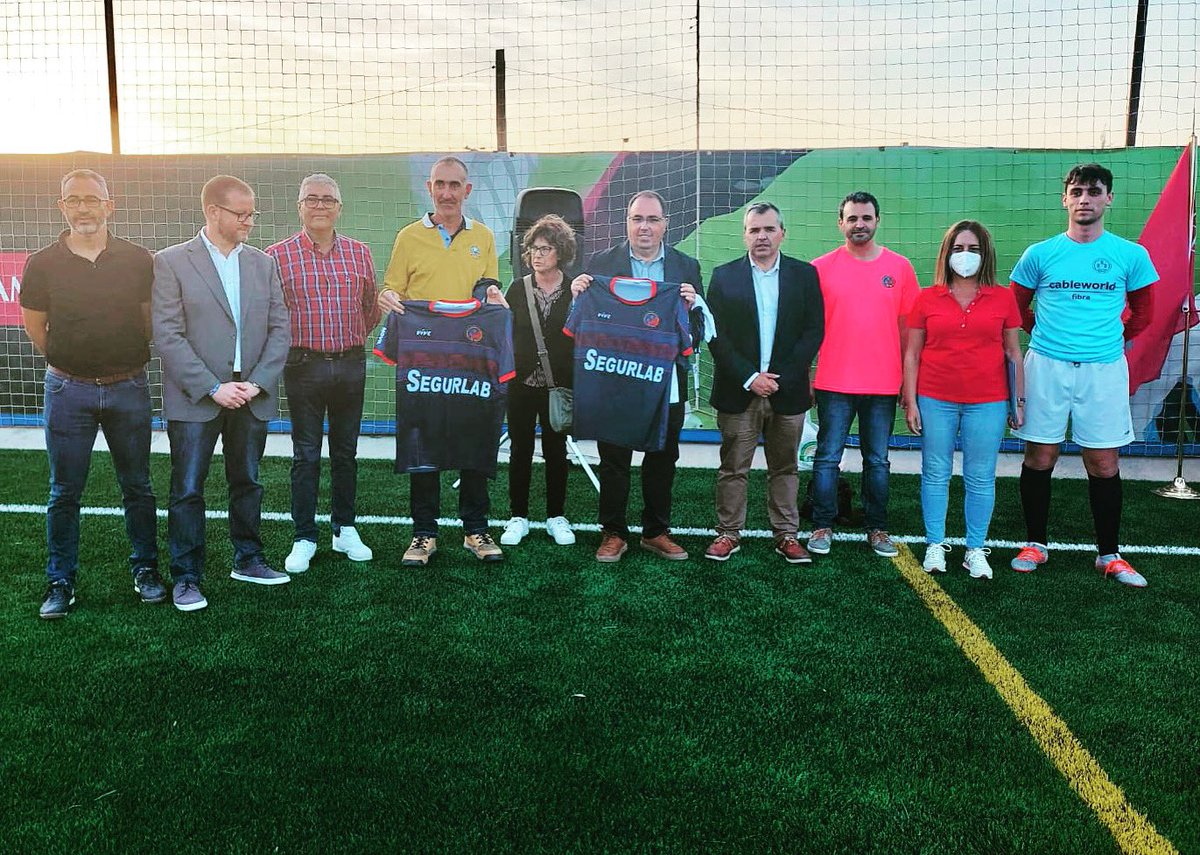 Desde la Unión queremos agradecer a los Ayuntamientos de Novelda, Hondón de las Nieves y La Romana la cesión de sus terrenos de juego y su trato a todos nuestros equipos mientras se mejoraban las condiciones del Anexo de Las Fuentes.

Ahora sí, ¡VOLVEMOS A CASA! 🏟💙❤️